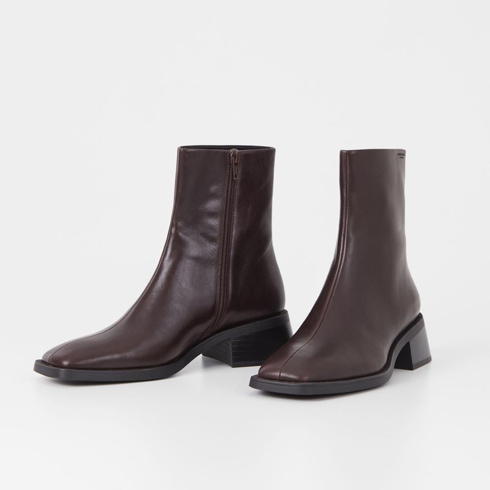 new vagabond blanca ankle boots in dark brown leather